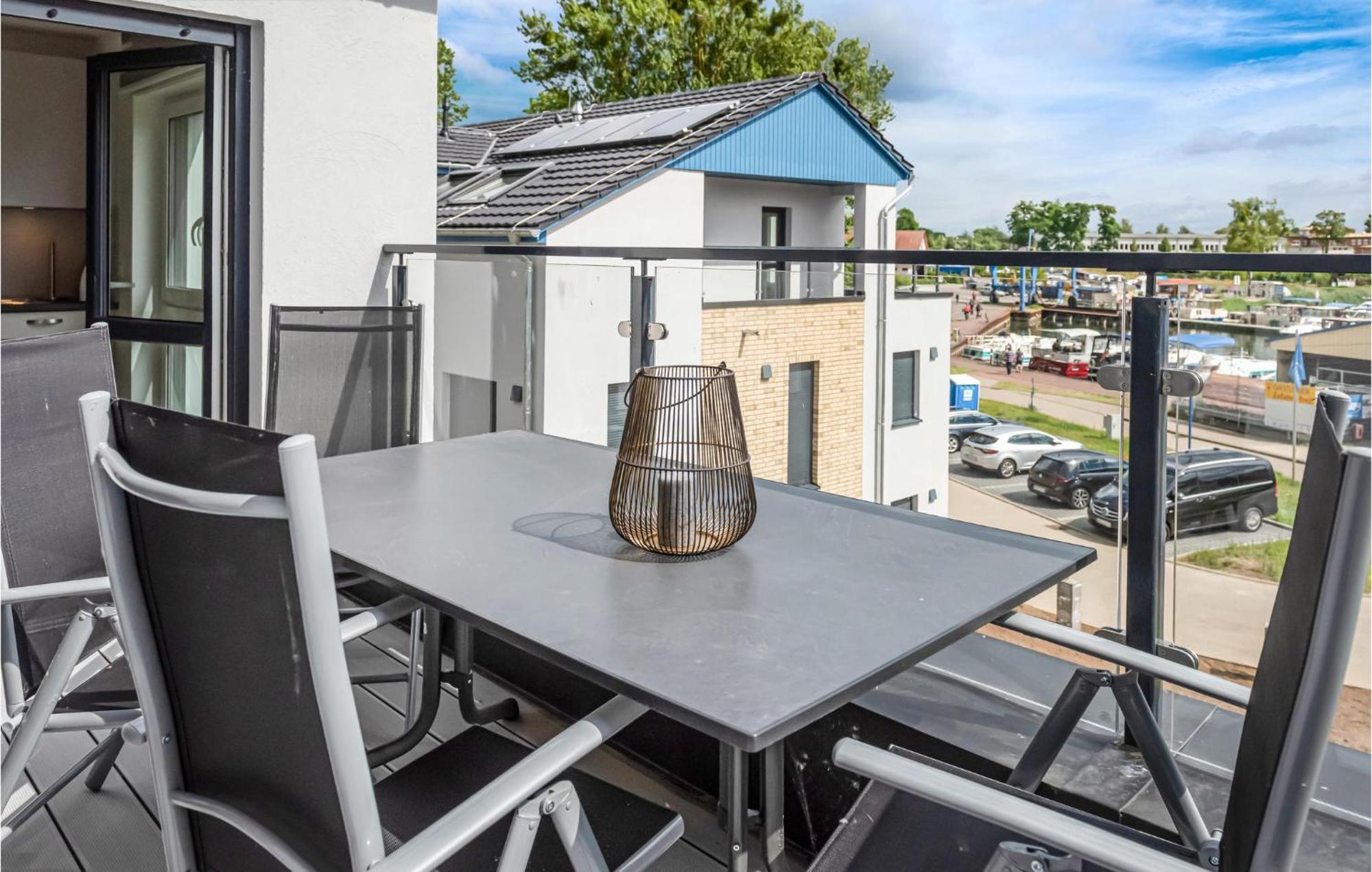 Amazing Apartment In Rechlin With Kitchen Zewnętrze zdjęcie